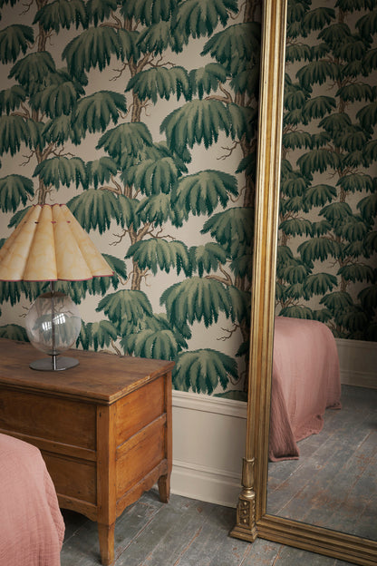 Alba wallpaper in Emerald in a room setting