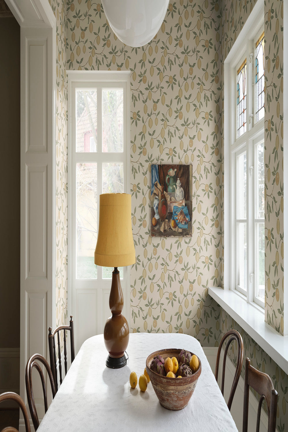 Limone wallpaper in Yellow in a room setting
