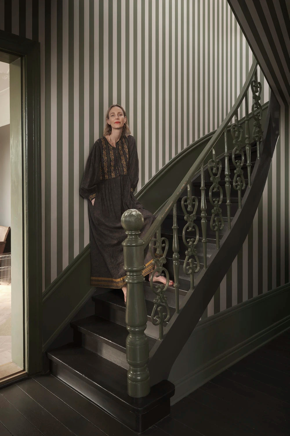 Sam Narrow Striped Wallpaper – Forest Green