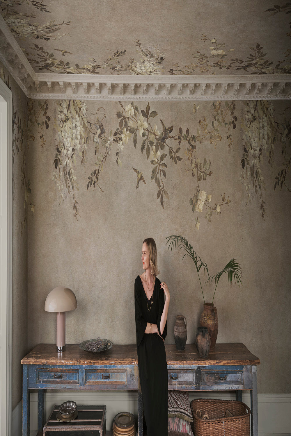 Luca Square mural in Beige in a room setting