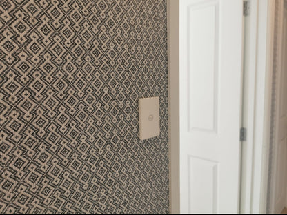 Diamond Wave - Grasscloth Wallpaper - Navy and White