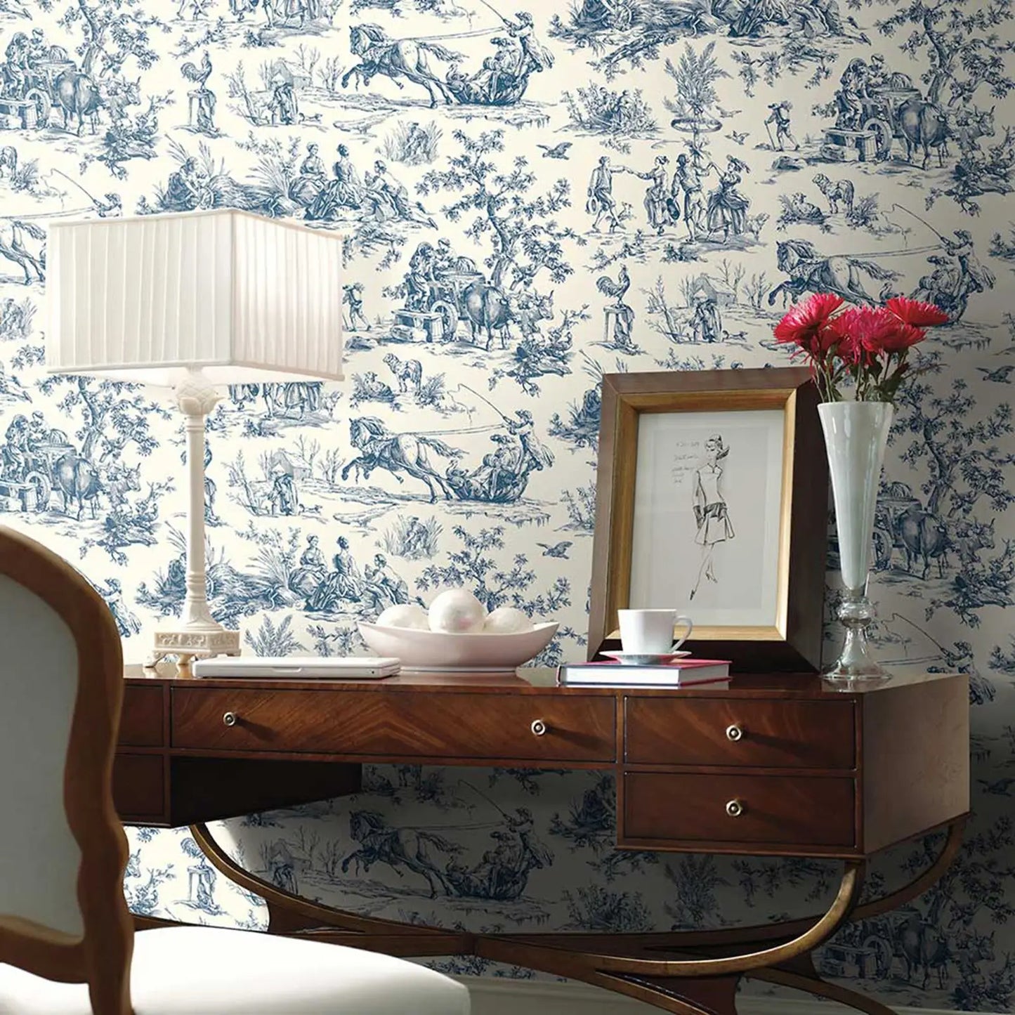 Vintage Toile Wallpaper - Cream/Navy