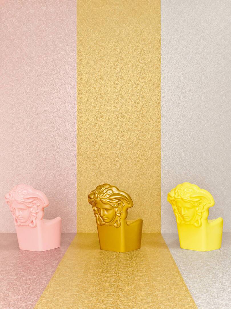 Versace Floral Garland Wallpaper - Gold/Yellow