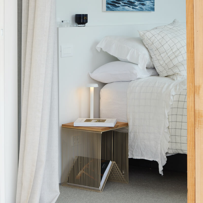 Willowby Cube Oak Hardtop - SideTable