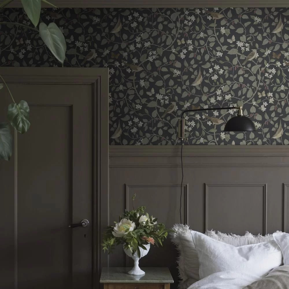 Sample - Sangfaglar Wallpaper - Charcoal