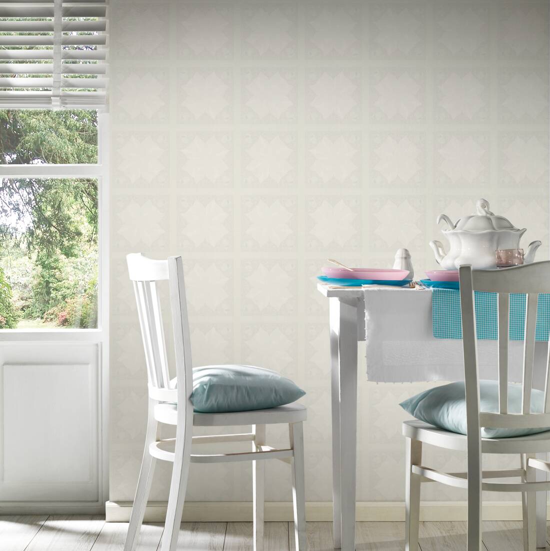 Paisley Block Heavy Weight Wallpaper  - White