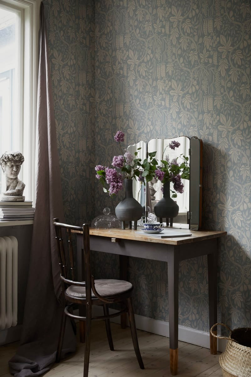 Fig Garden Wallpaper - Charcoal