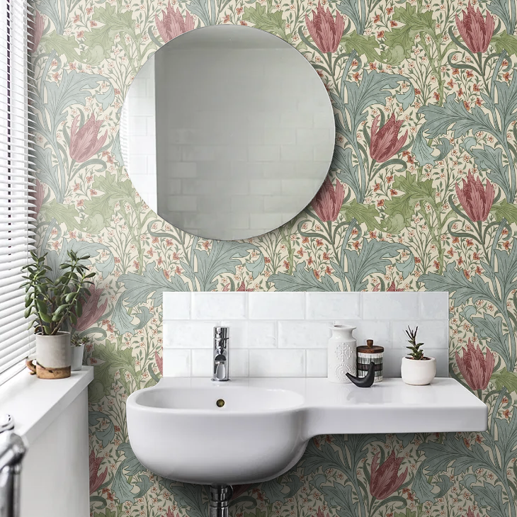 Lent Lily Wallpaper by William Morris - Plum/Bayleaf