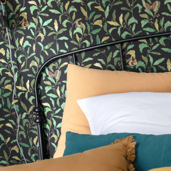 Green Life Sweet Butterfly Wallpaper - Vert Or Fond Noir - Discontinuing