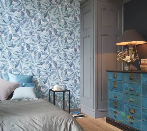 Sample - Greenery Leaf Wallpaper - Light Blue