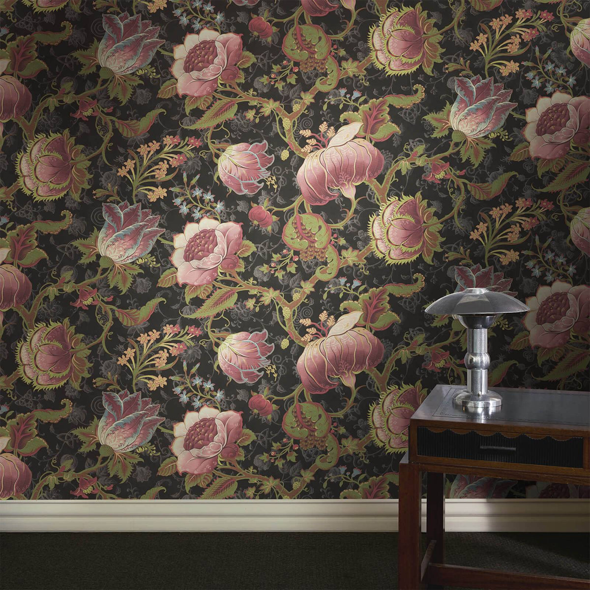 Meliora Jacobean Floral Hybrid Mural – Noir