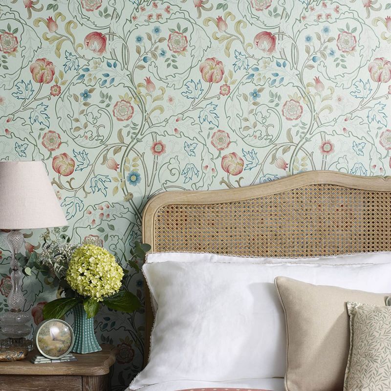 William Morris Mary Isobel Wallpaper - Blue/Pink