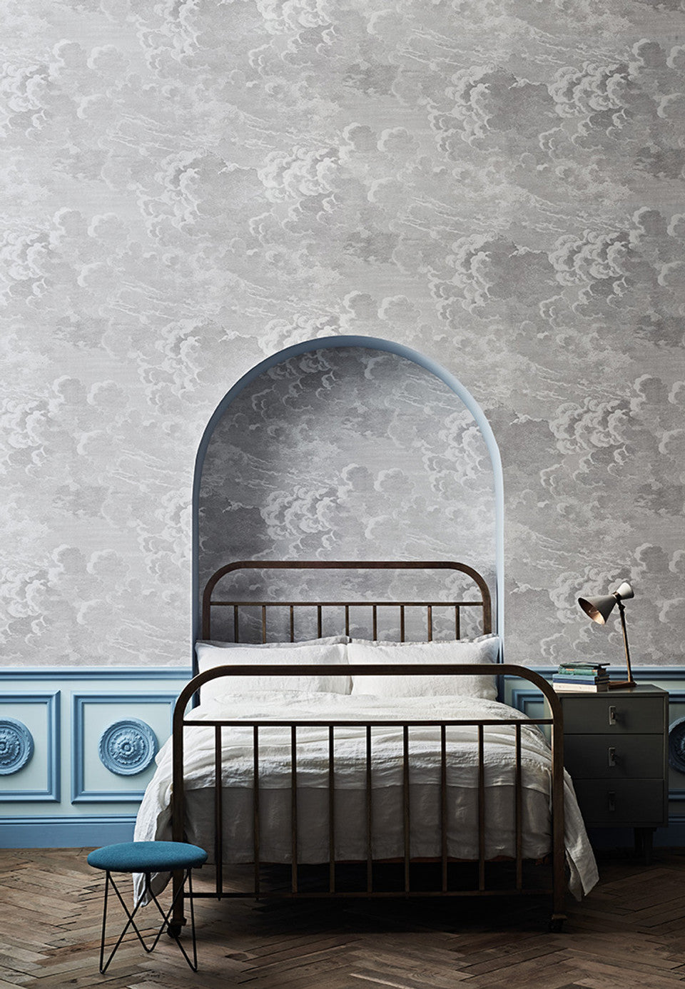 Nuvolette Wallpaper (2-Roll Set) - Cole & Son - Black/White A+B Rolls