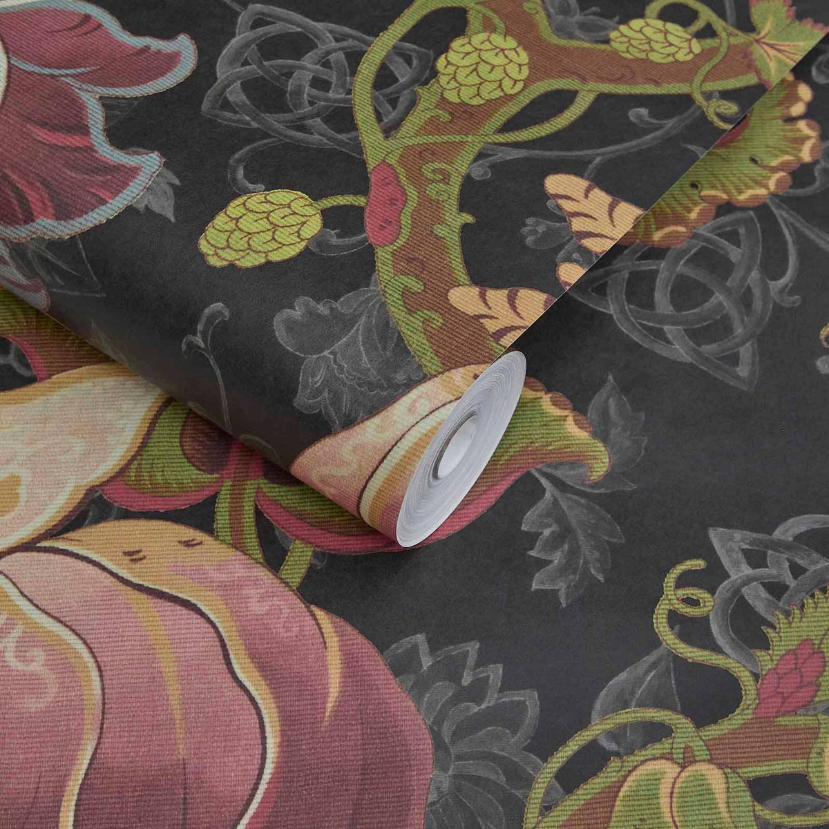 Meliora Jacobean Floral Hybrid Mural – Noir