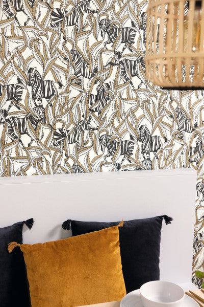 Hiding Zebra Wallpaper - Blanc Noir Or