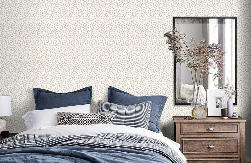 Leopard - Karl Lagerfeld Wallpaper - Cream