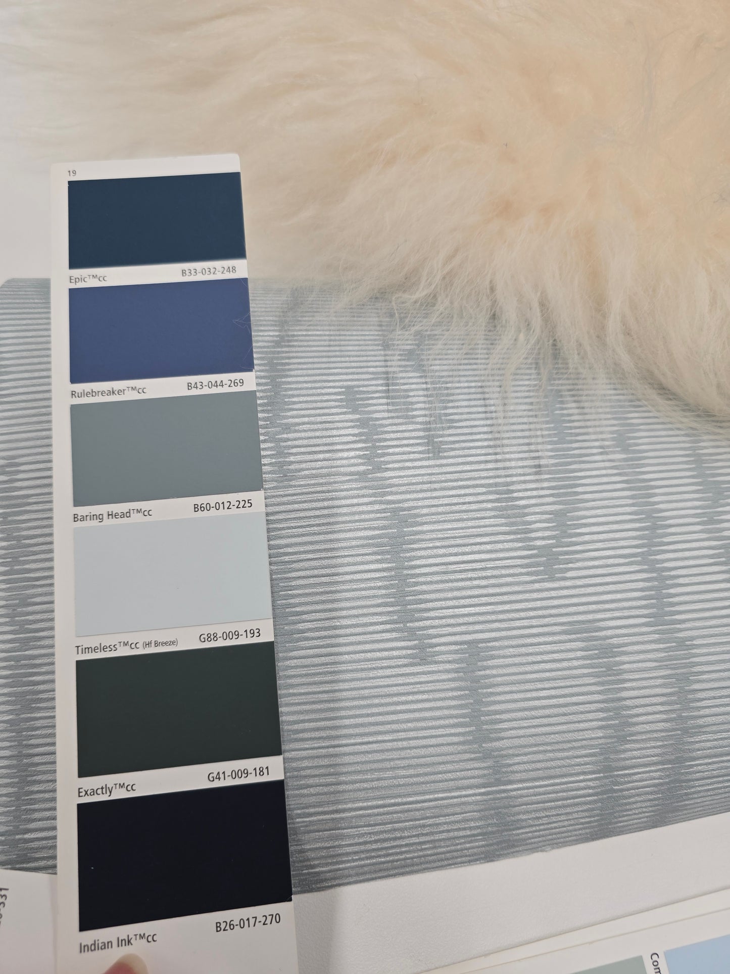 Trianon Wallpaper - Mist - Discontinuing
