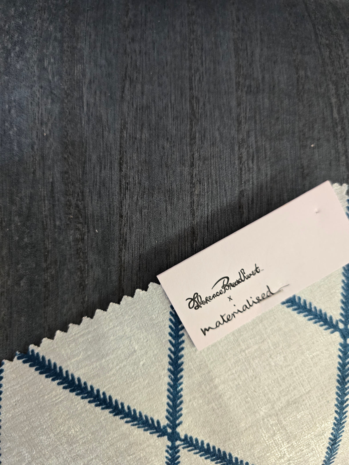 Paulownia - Wood Veneer Wallpaper - Ocean Crush
