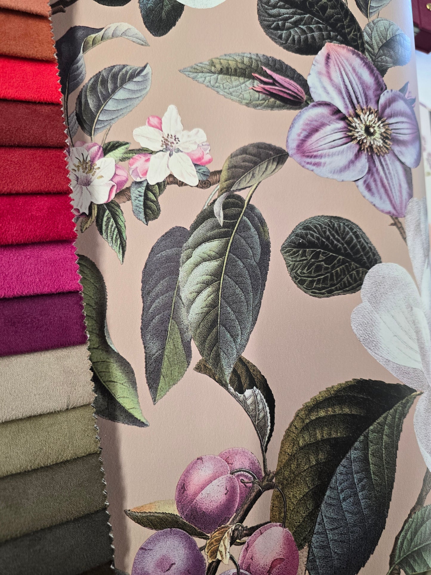 Pendula Wallpaper Plaster