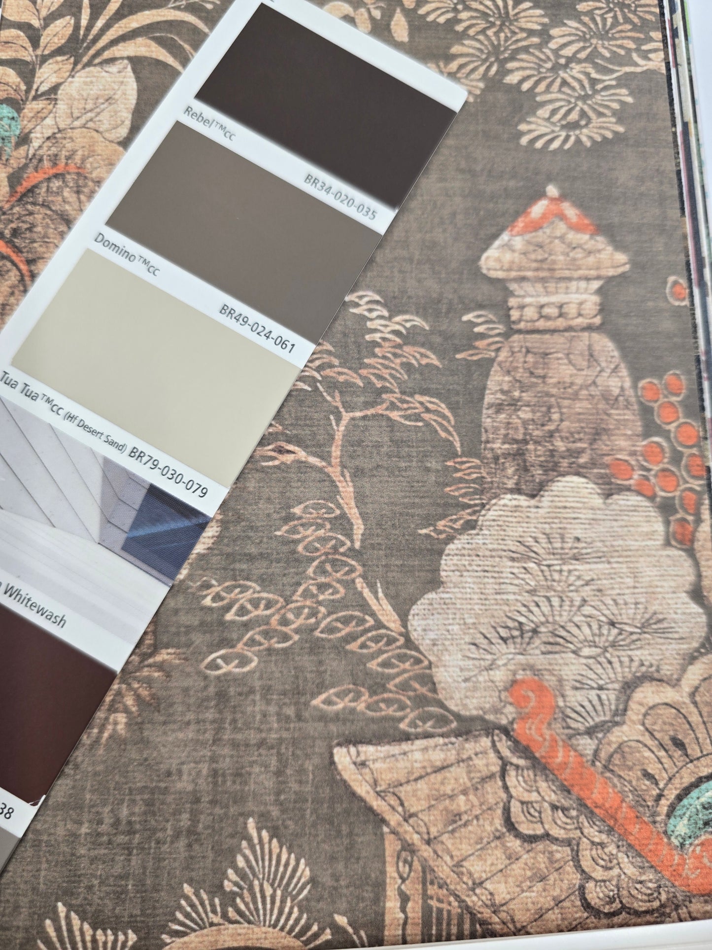 East Gardens Wallpaper - Bronze Brown
