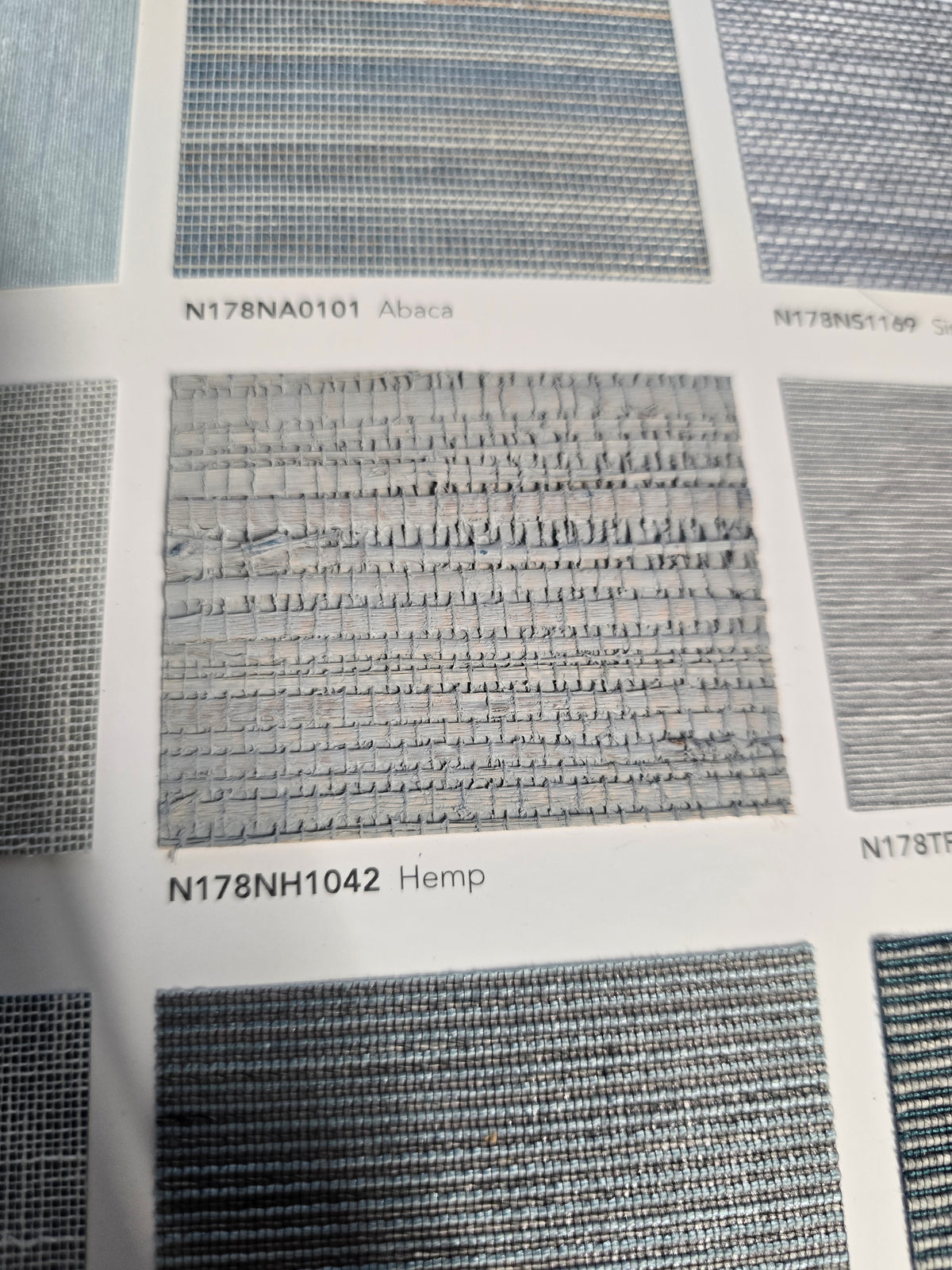 Hemp Revolution - 100% Hemp Wallpaper - Light Grey