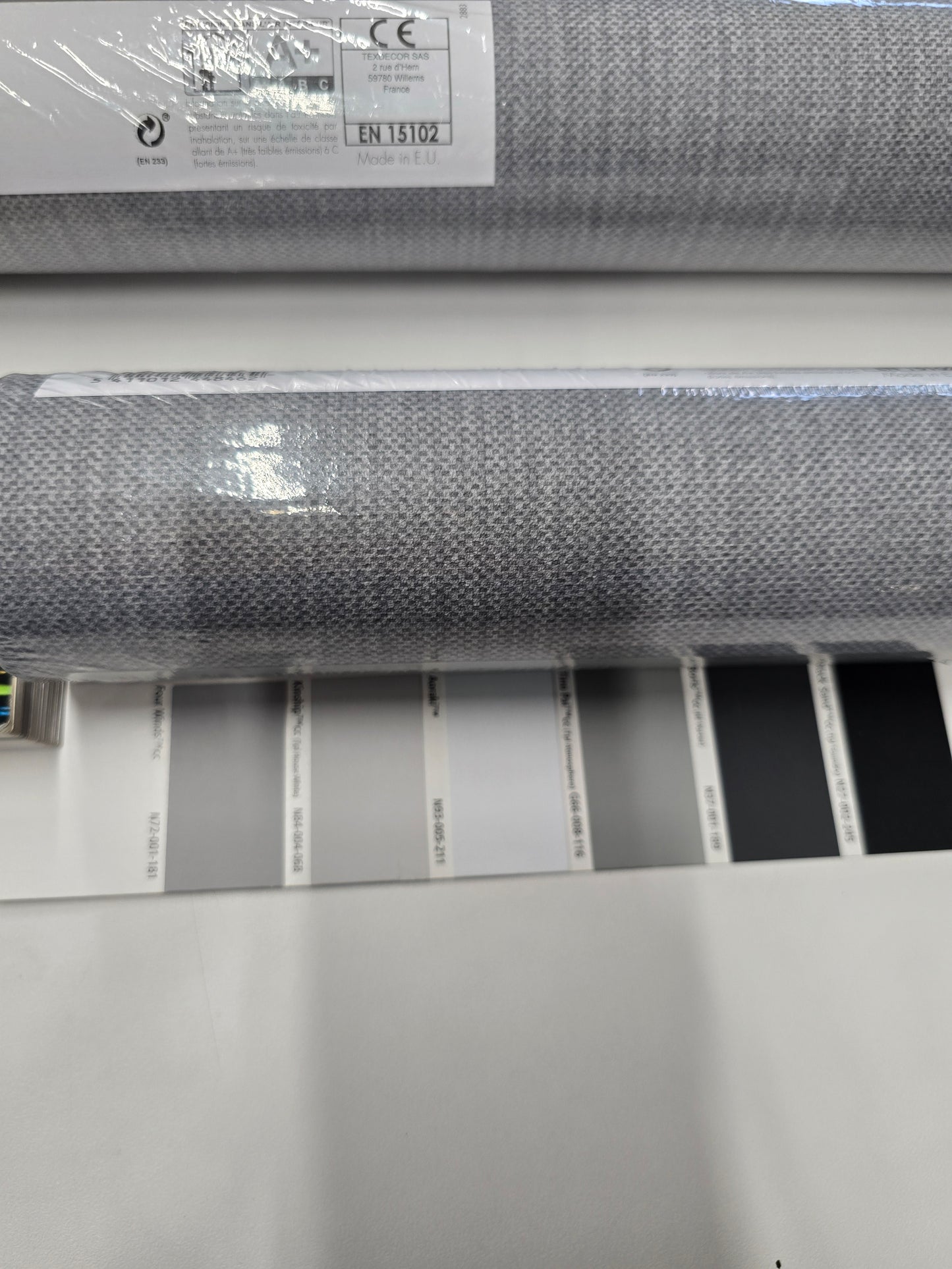 Weave Textured Wallpaper (Uni Natte) - Smoke Grey - 16 Rolls Left