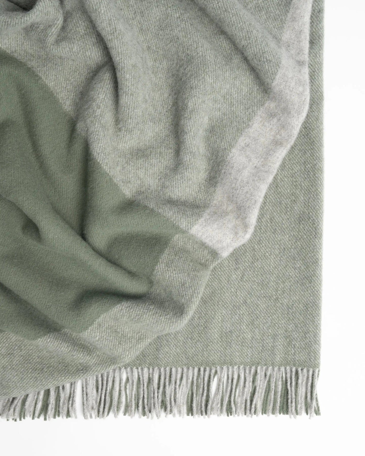Riverton Throw - 2 Colours