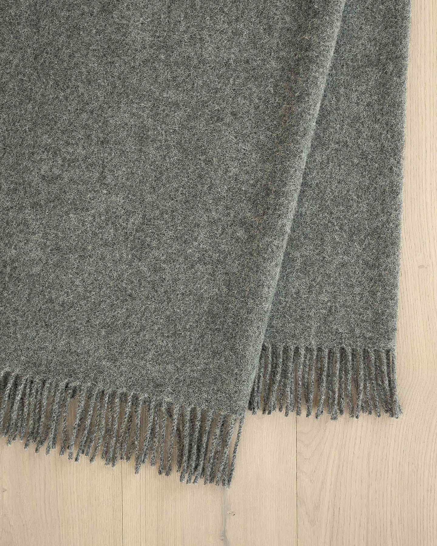 Nevis Lambswool Throw - 14 Colours