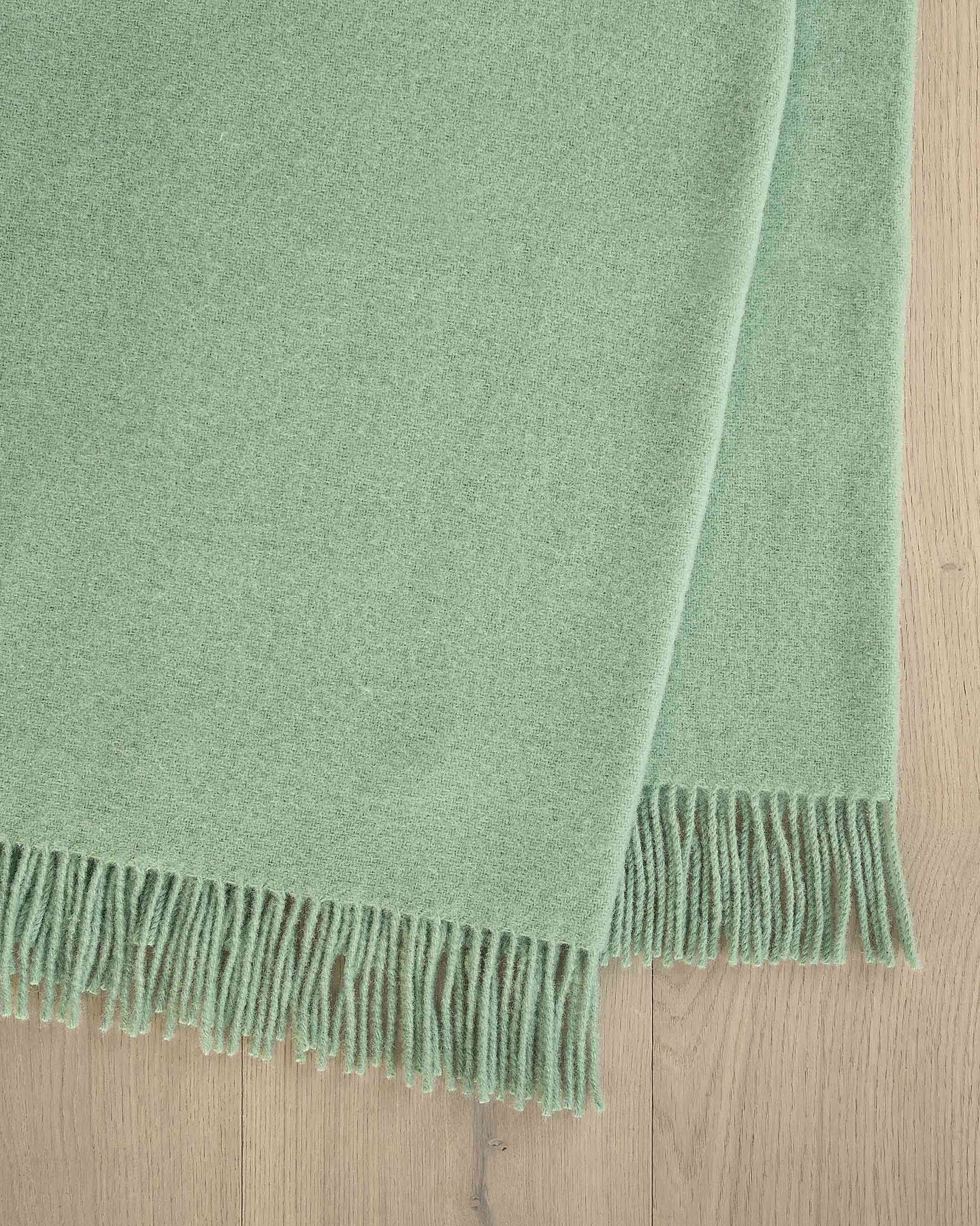 Nevis Lambswool Throw - 14 Colours