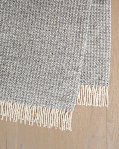Breckon Throw - 2 Colours