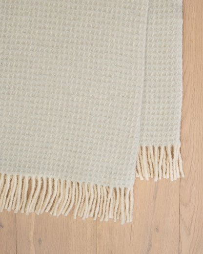 Breckon Throw - 2 Colours