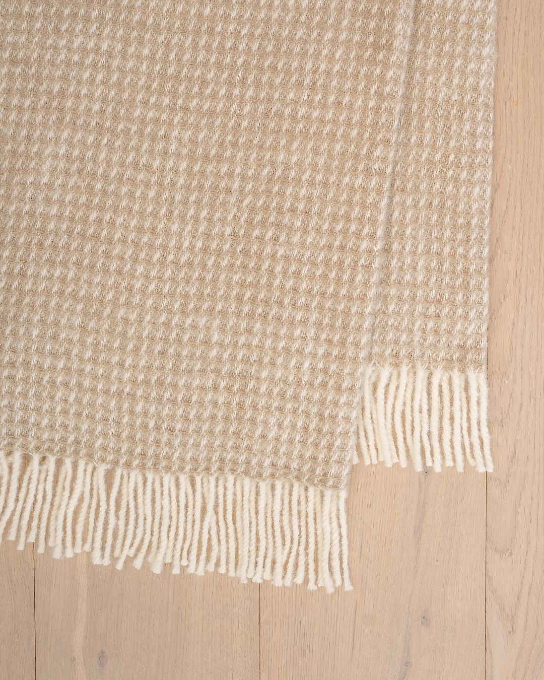 Breckon Throw - 2 Colours