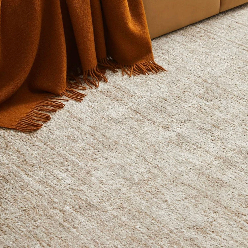 Almonte Silk Rug - 7 Colours