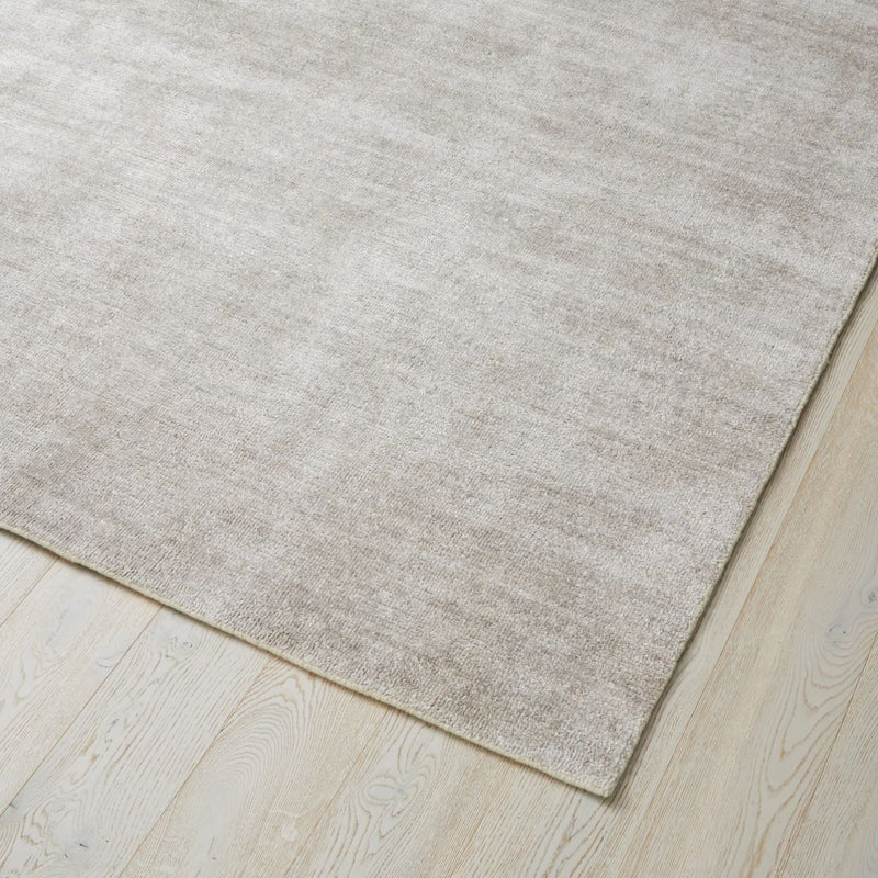Almonte Silk Rug - 7 Colours