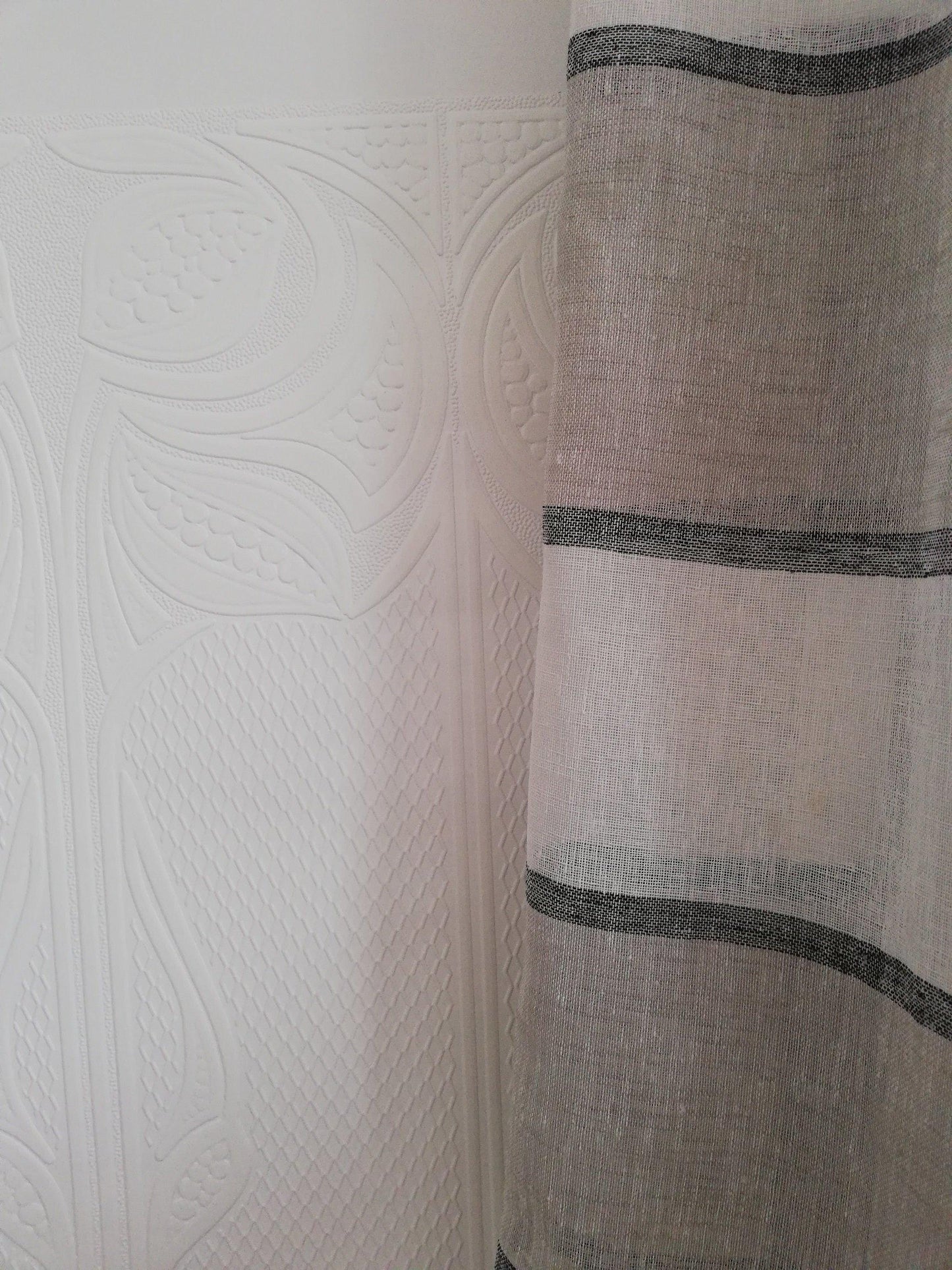 Anaglypta Textured Wallpaper - Panelling