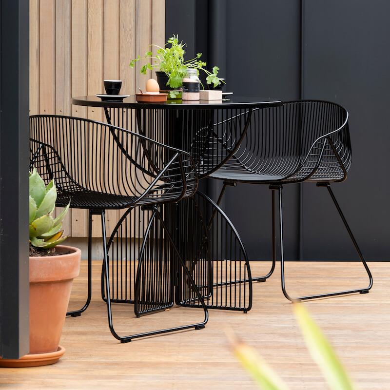 Black with Oneroa tcafe table