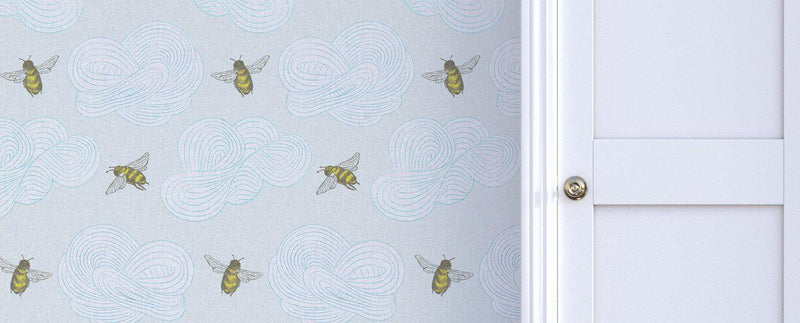 Hairy Bee Wallpaper - Detail