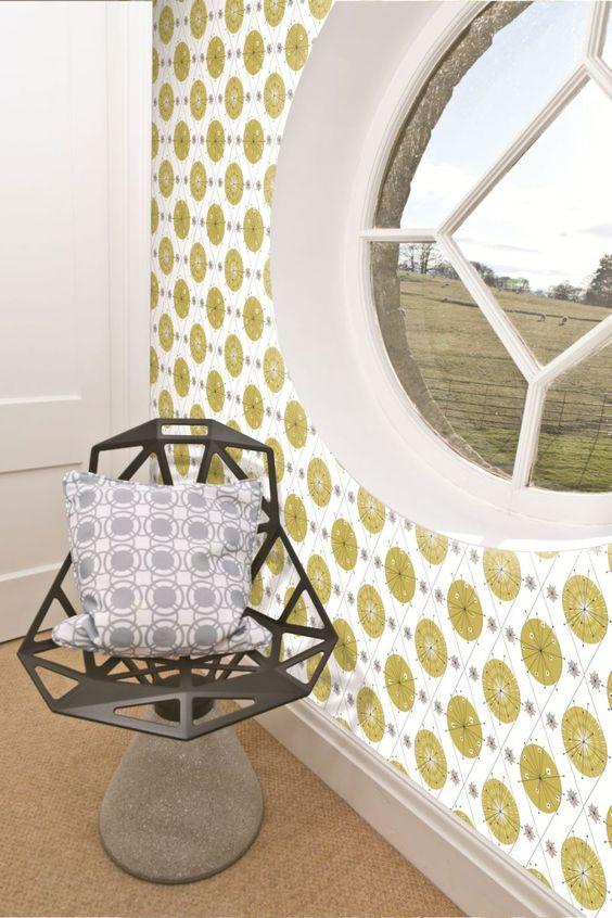 Light Autumn Mid Century Style Wallpaper