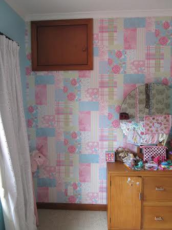 Pollyanna Wallpaper