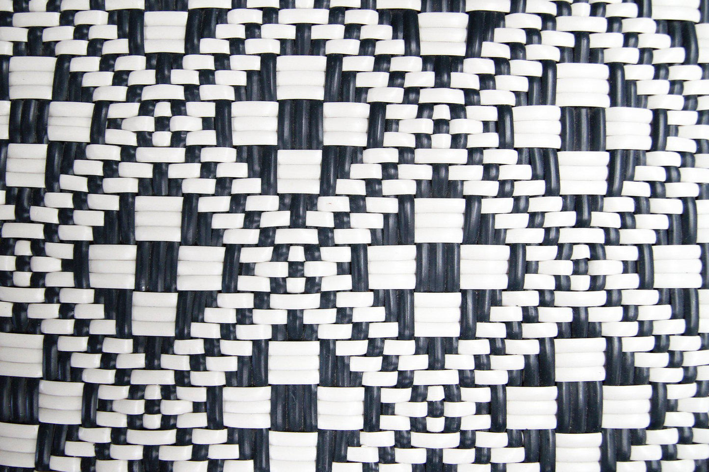 Prestige 2 Weave - Black/White