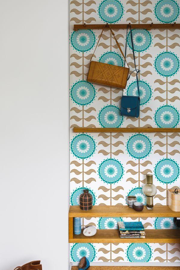 Tall Flower - Turquoise Twirl Wallpaper