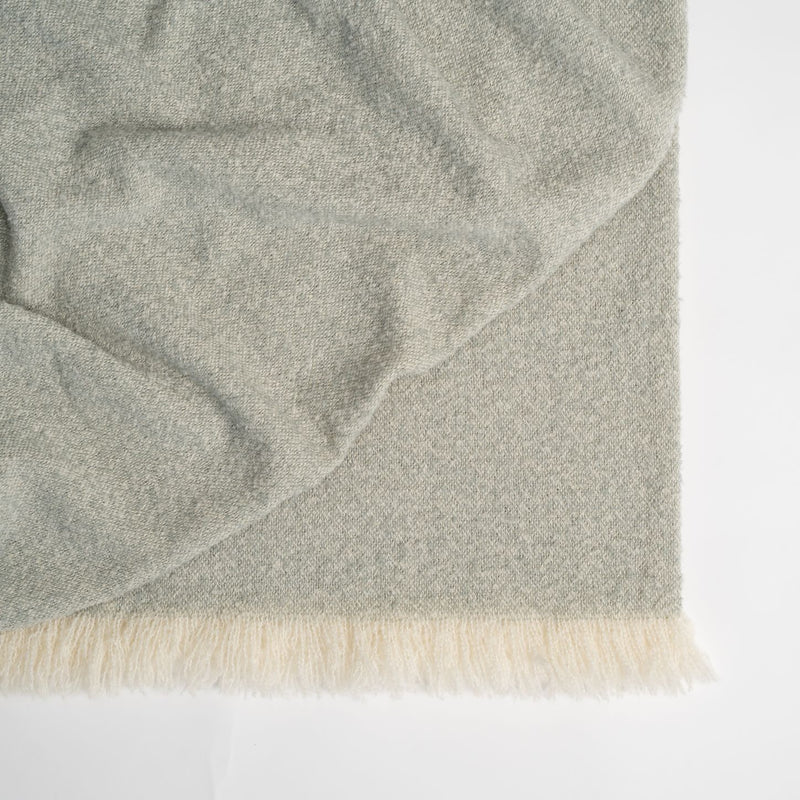 Clive Throw - 6 Colours