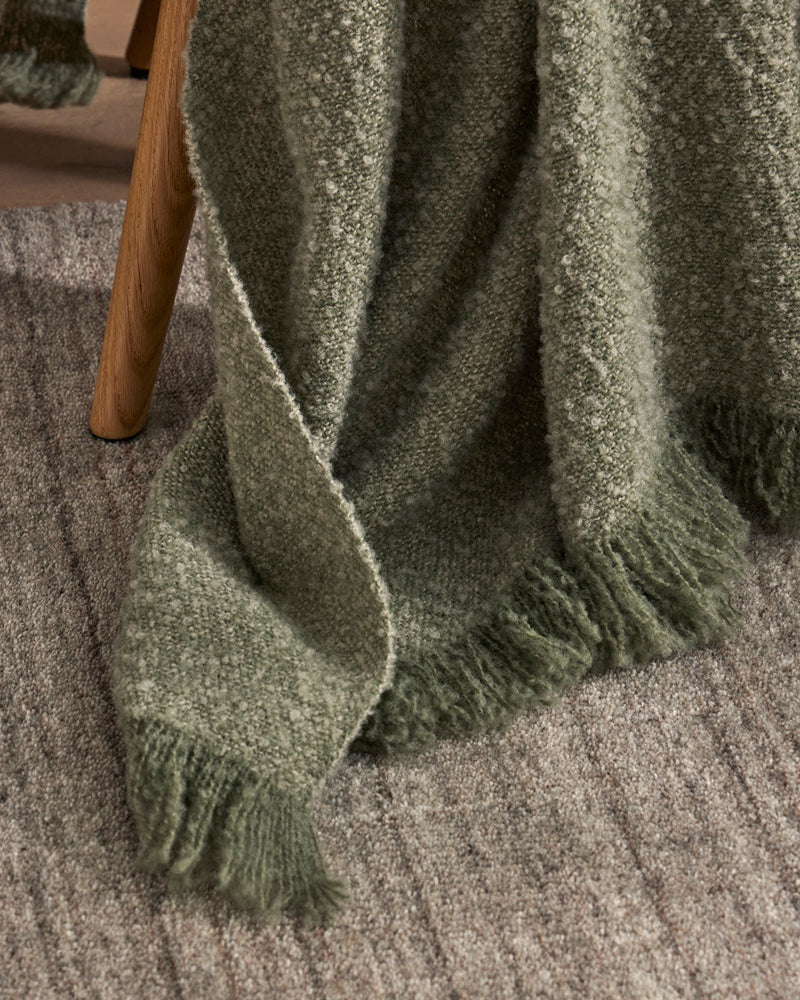 Clive Throw - 6 Colours