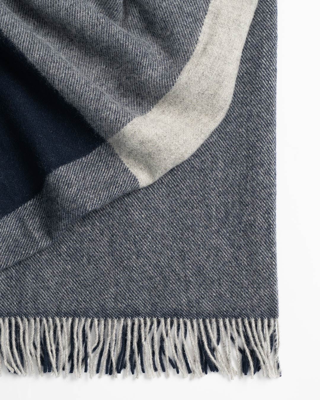 Riverton Throw - 2 Colours